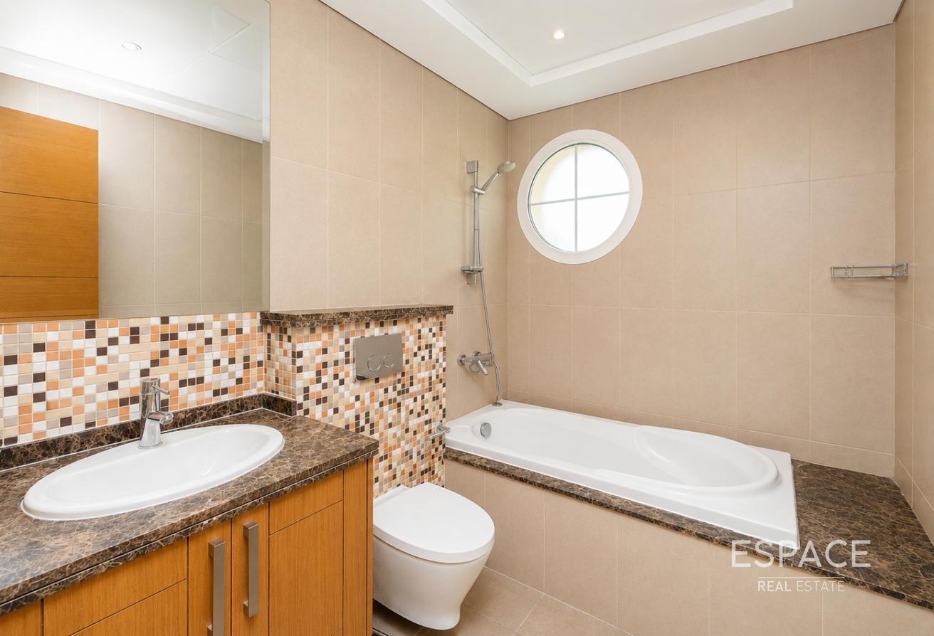 Large Plot | Back to Back | Well Maintained photo 8