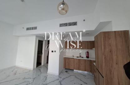Apartment - 2 Bedrooms - 3 Bathrooms for sale in Oasis 2 - Oasis Residences - Masdar City - Abu Dhabi