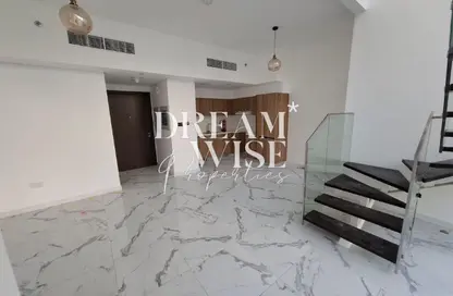 Apartment - 2 Bedrooms - 3 Bathrooms for sale in Oasis 2 - Oasis Residences - Masdar City - Abu Dhabi