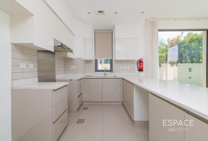 68271994 - صورة العقار 3