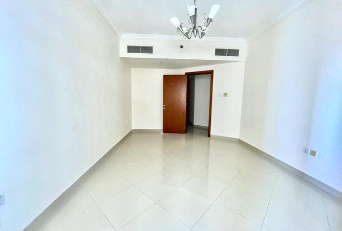 56138381 - Property Image 2