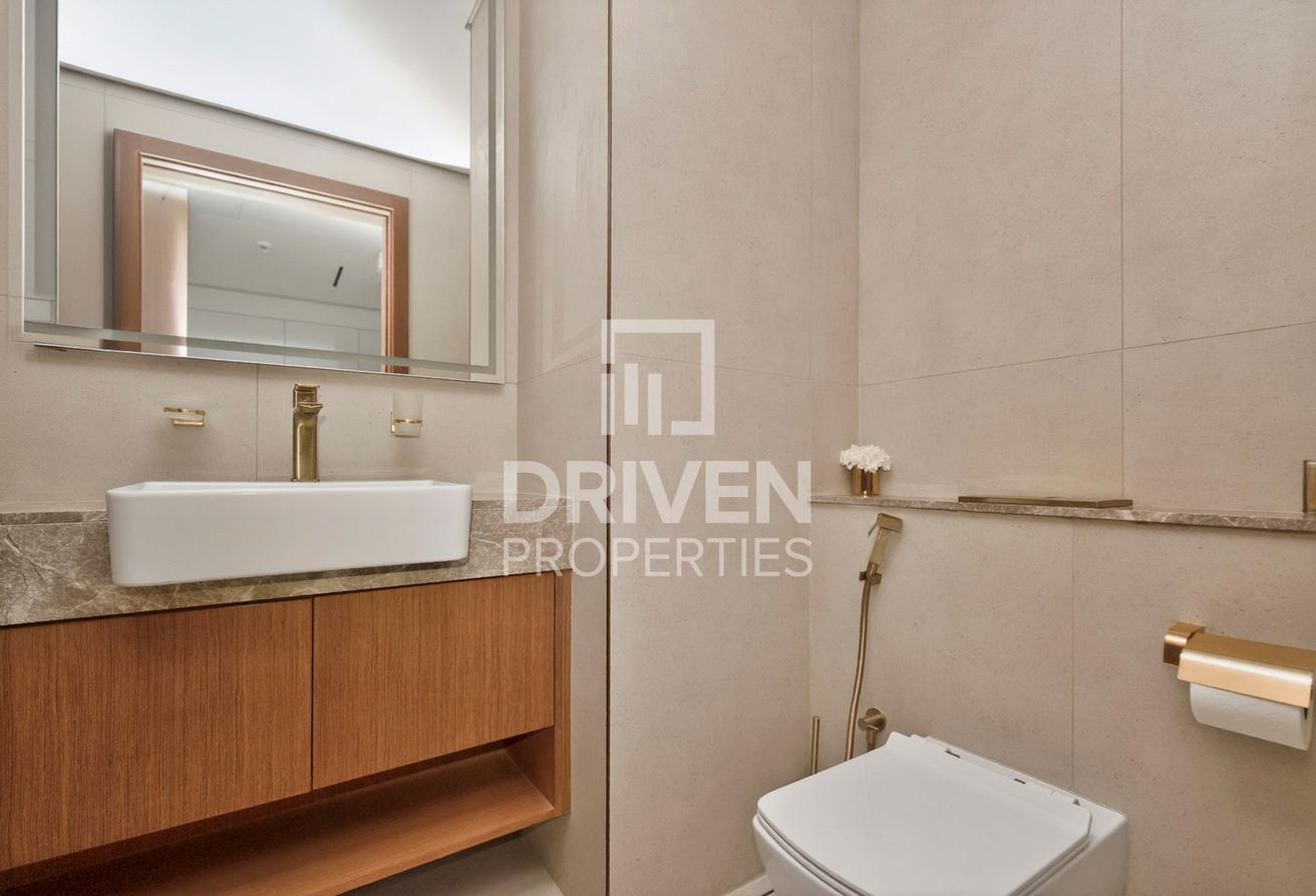Prime Location | High Floor | 4 Cheques Avaialble photo 12