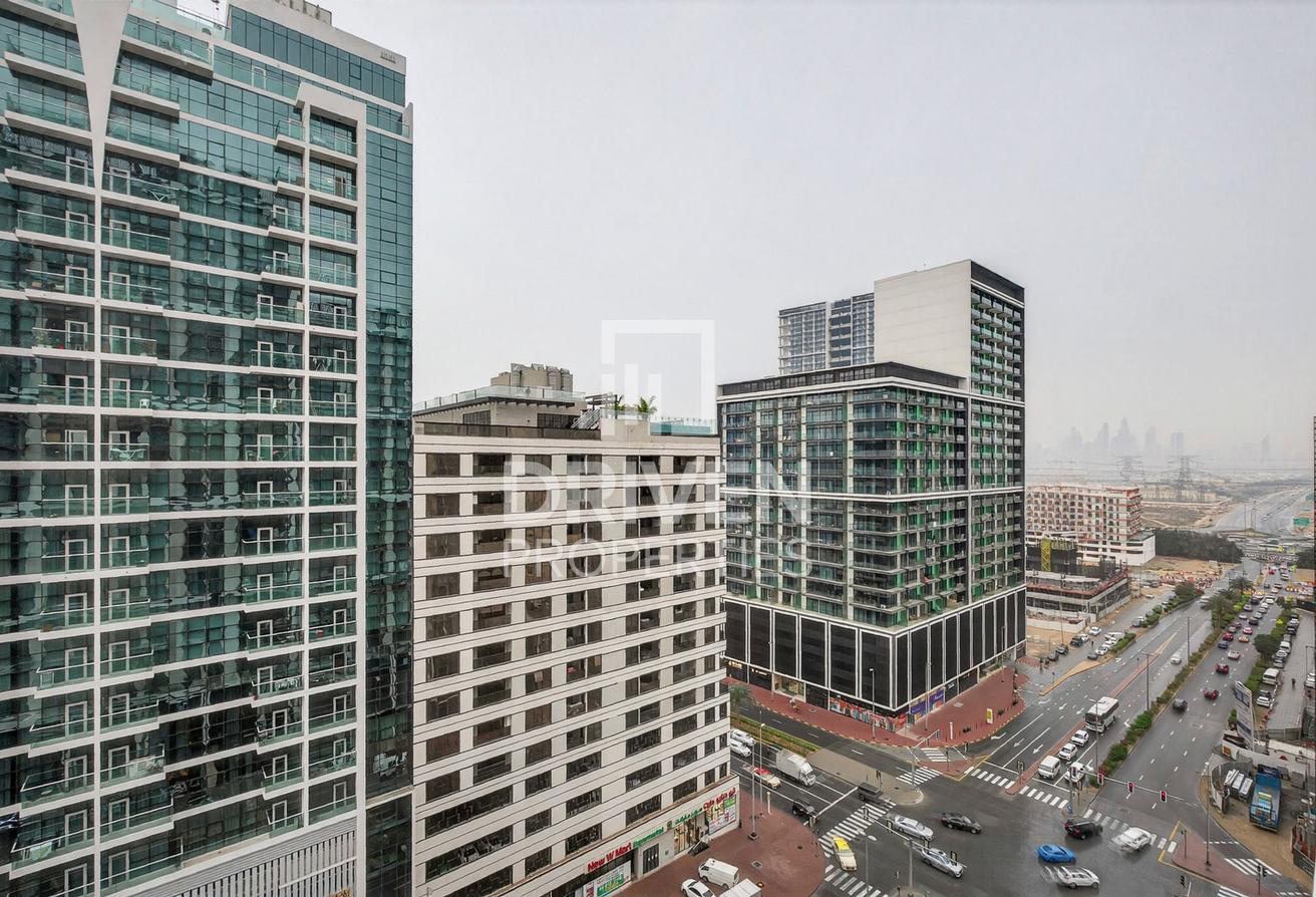 Prime Location | High Floor | 4 Cheques Avaialble photo 15