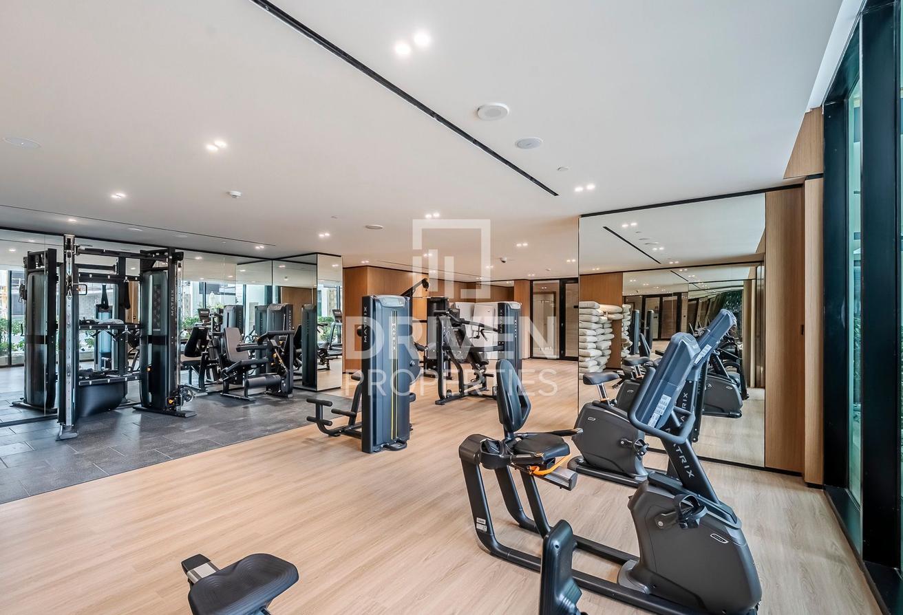 Prime Location | High Floor | 4 Cheques Avaialble photo 17