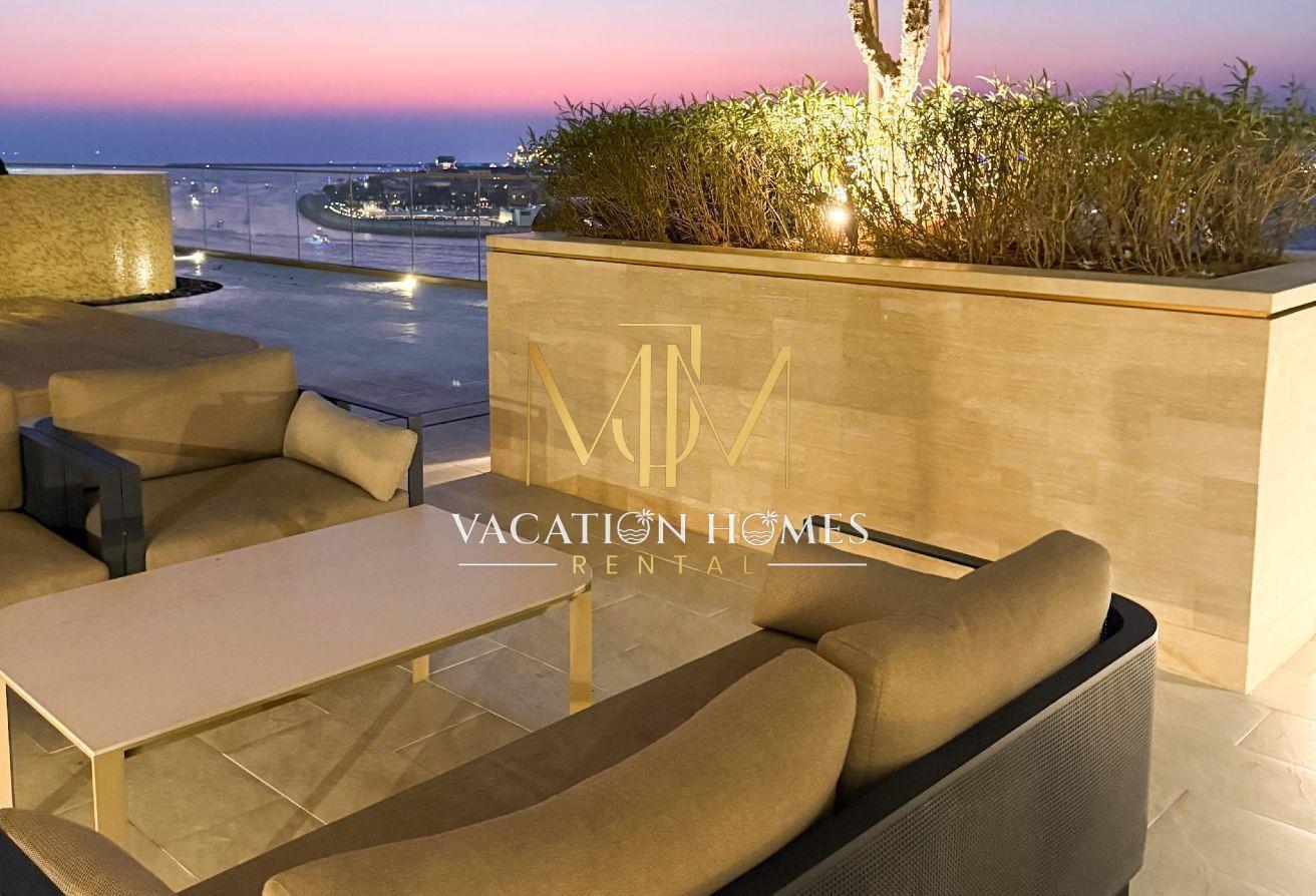 Luxury 1 BR Grand Bleu Tower 1 with private beach photo 26
