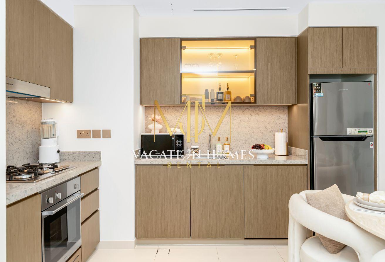 Luxury 1 BR Grand Bleu Tower 1 with private beach photo 13