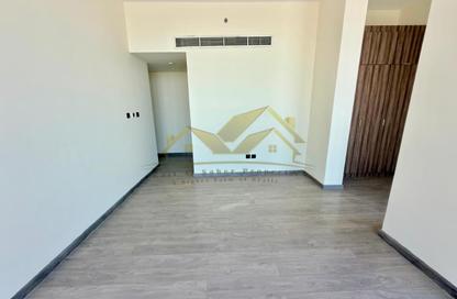 Apartment - 2 - 3 for rent in Jumeirah Garden City - Al Satwa - Dubai