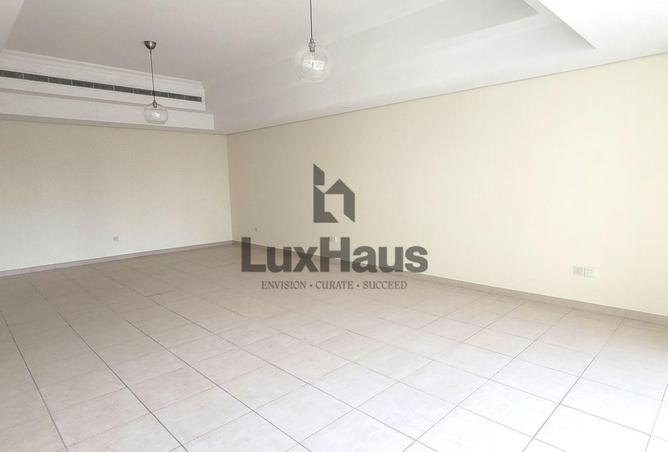 88744418 - Property Image 3