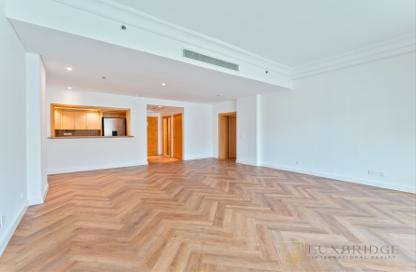Apartment - 1 - 2 for rent in Abu Keibal - Shoreline Apartments - Palm Jumeirah - Dubai