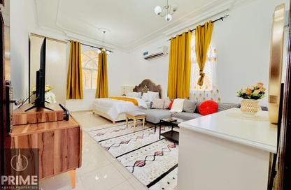 Apartment - Studio - 1 Bathroom for rent in Al Dhafrah Street - Al Mushrif - Abu Dhabi