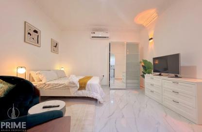 Apartment - Studio - 1 Bathroom for rent in Al Dhafrah Street - Al Mushrif - Abu Dhabi