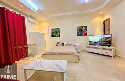 Apartment - Studio - 1 Bathroom for rent in Al Dhafrah Street - Al Mushrif - Abu Dhabi