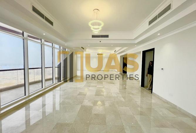 121556666 - Property Main Image
