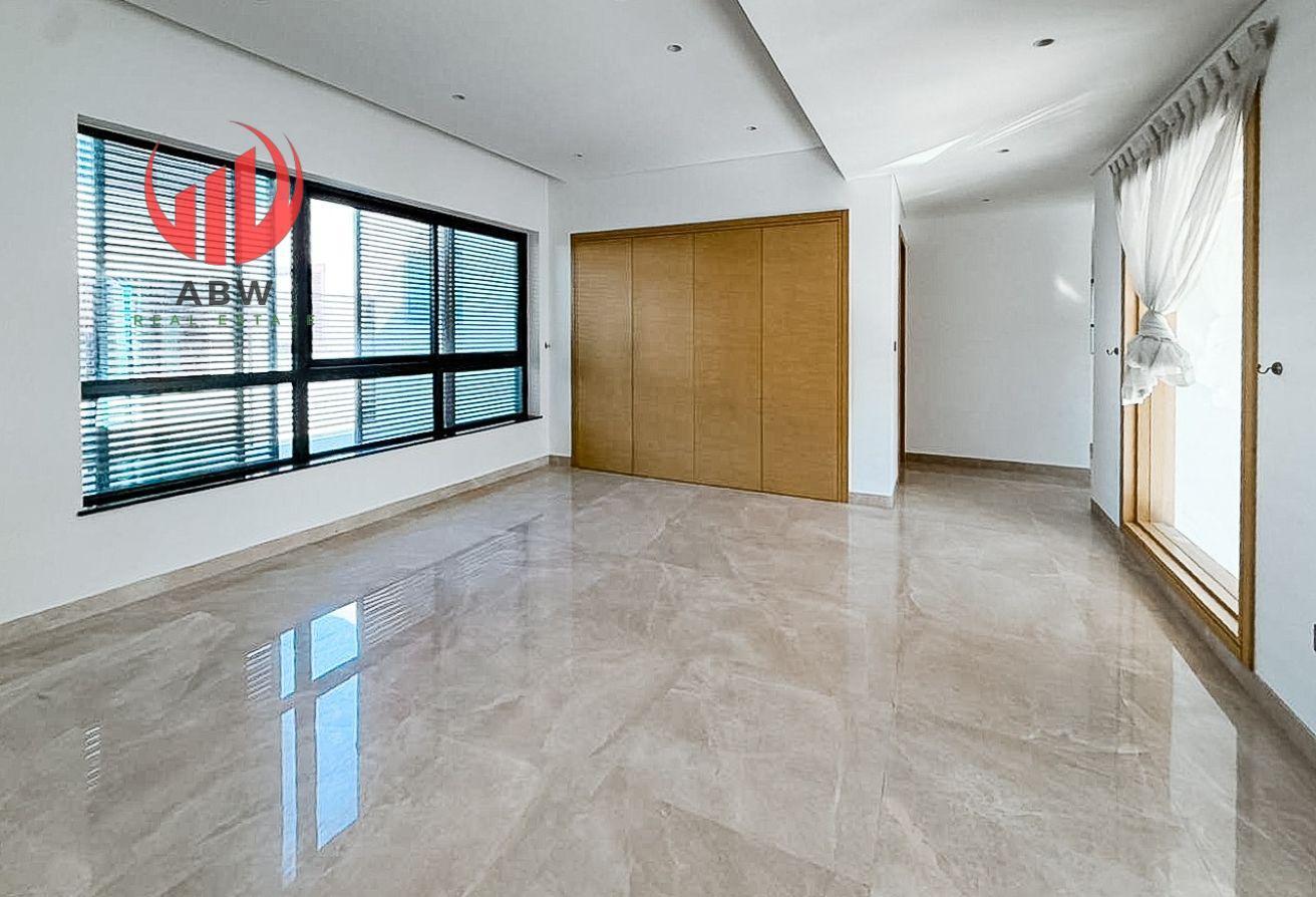 Elegant 5BR | Generous Layout | Move-In Ready photo 14