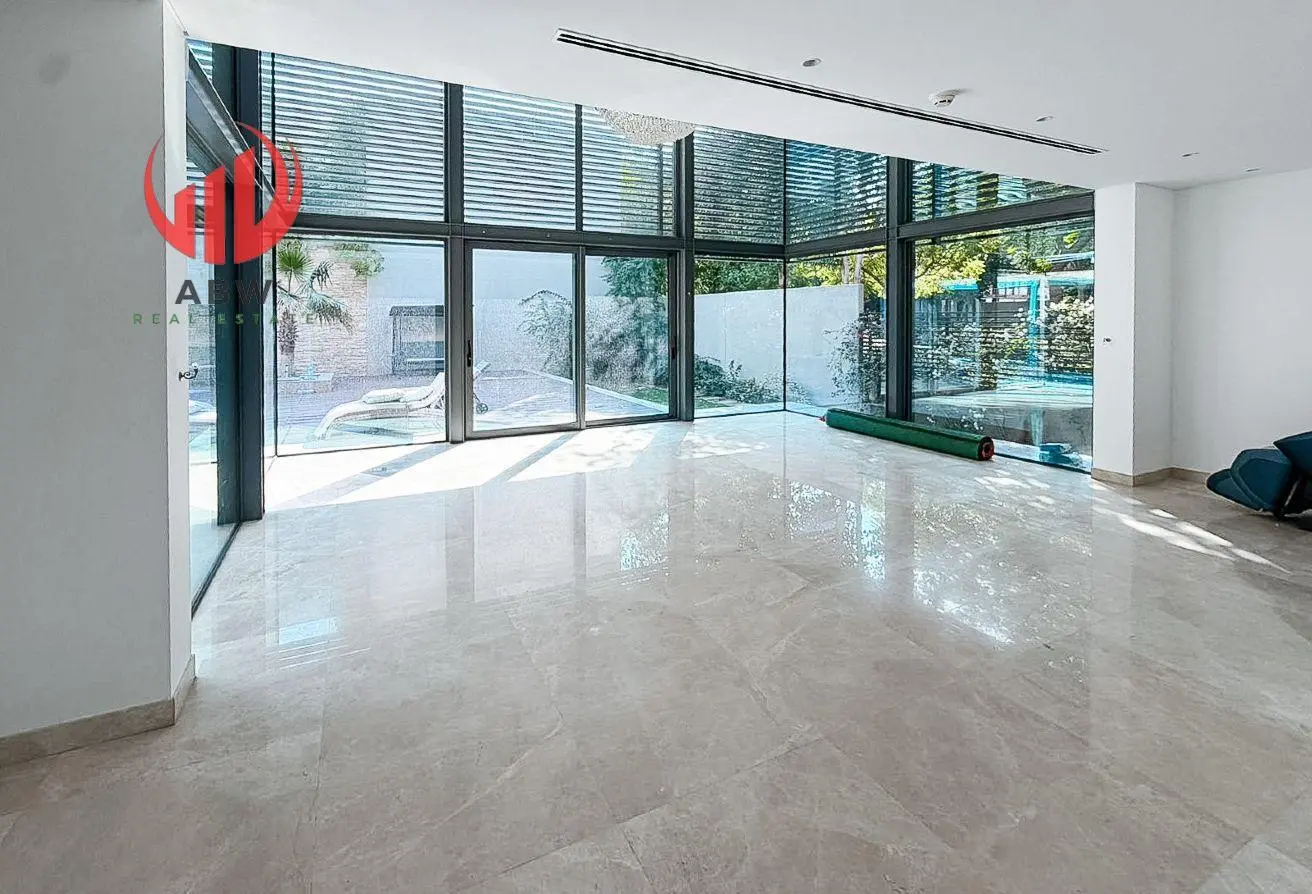 95708452 - Property Main Image