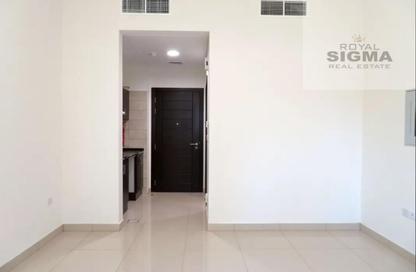 Apartment - Studio - 1 Bathroom for rent in Souk Al Kabeer Building - Al Souk Al Kabeer - Bur Dubai - Dubai