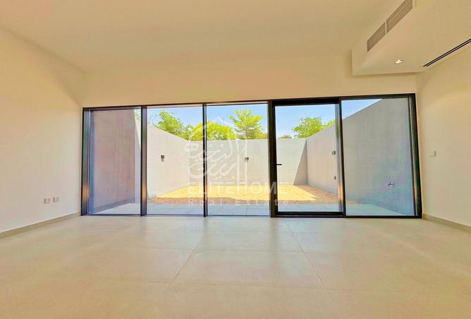 127039130 - Property Main Image