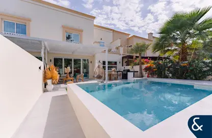 فيلا - 3 غرف نوم - 5 حمامات للبيع في الينابيع 15 - الينابيع - دبي