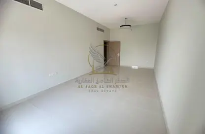 Apartment - 3 Bedrooms - 4 Bathrooms for rent in Al Jurf Industrial 2 - Al Jurf Industrial - Ajman