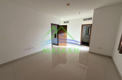 Villa - 3 Bedrooms - 4 Bathrooms for rent in Manazel Al Reef 2 - Al Samha - Abu Dhabi