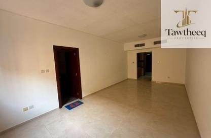 Apartment - Studio - 1 for rent in Yasmeen Towers - Al Jurf 2 - Al Jurf - Ajman Apartment - Studio - 1 for rent in Yasmeen Towers - Al Jurf 2 - Al Jurf - Ajman