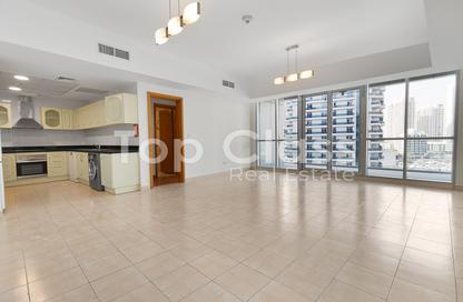 Apartment - 2 Bedrooms - 4 Bathrooms for rent in The Waves Tower B - The Waves - Dubai Marina - Dubai