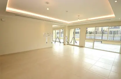 فيلا - 4 غرف نوم - 5 حمامات للايجار في لانتانا فيلا 1 - لانتانا فيلا - حديقة دبي العلميه - دبي