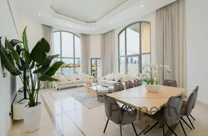 Villa - 5 Bedrooms - 6 Bathrooms for rent in Garden Homes Frond O - Garden Homes - Palm Jumeirah - Dubai