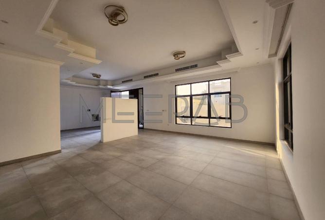 60530842 - Property Image 2