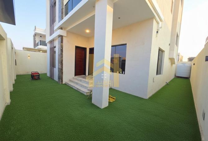 77402103 - Property Image 3