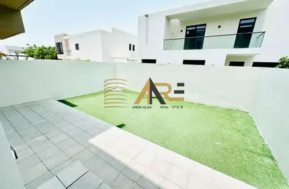 Townhouse - 3 Bedrooms - 4 Bathrooms for rent in Nasma Residence - Al Tai - Sharjah