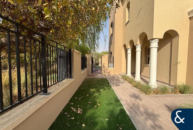 128373933 - Property Image 2