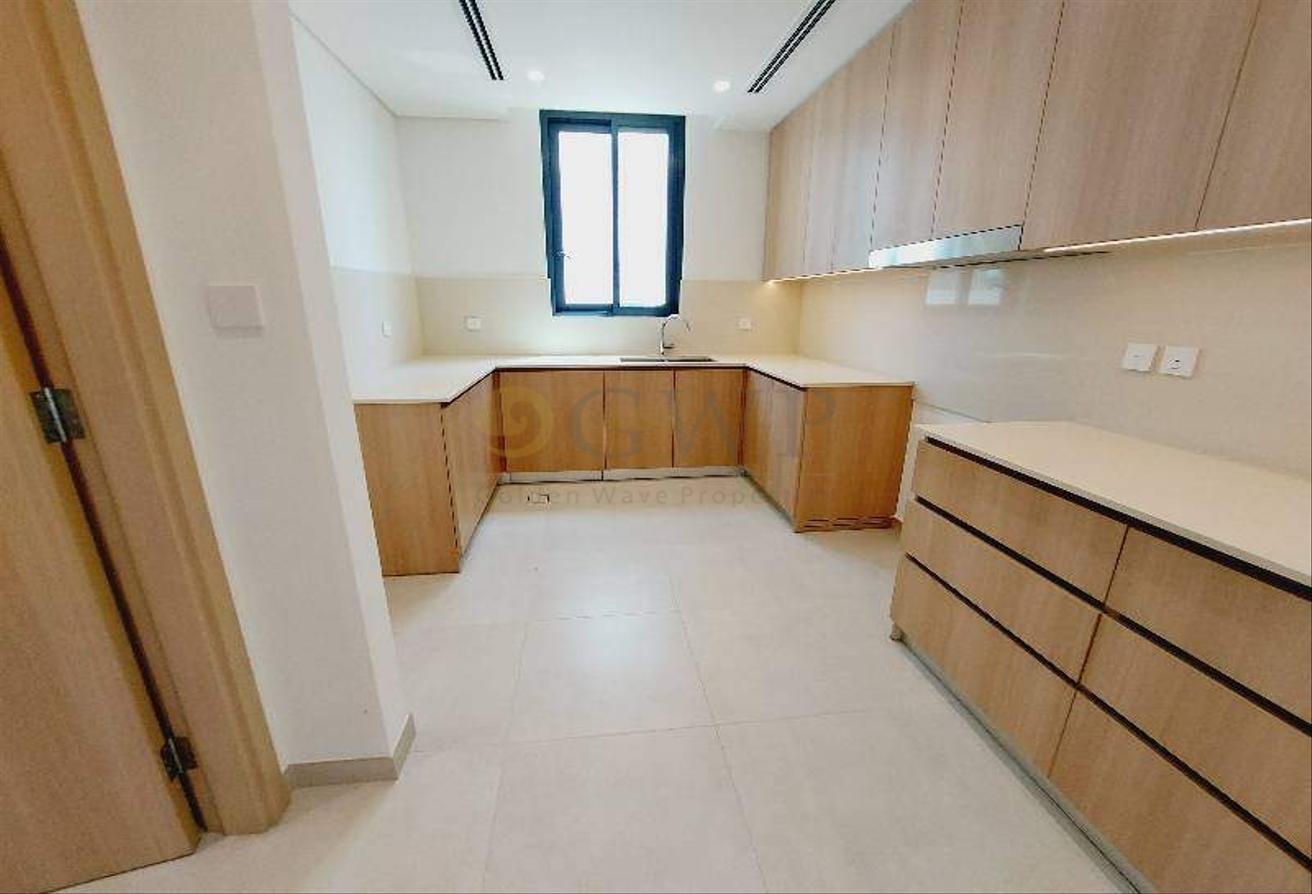 Single Row |On Park |Full Privacy |Best Location photo 19
