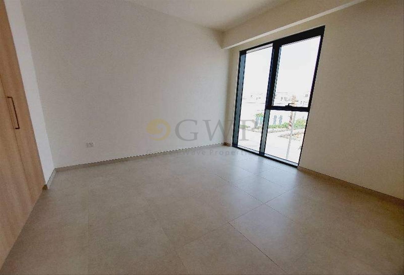 Single Row |On Park |Full Privacy |Best Location photo 23