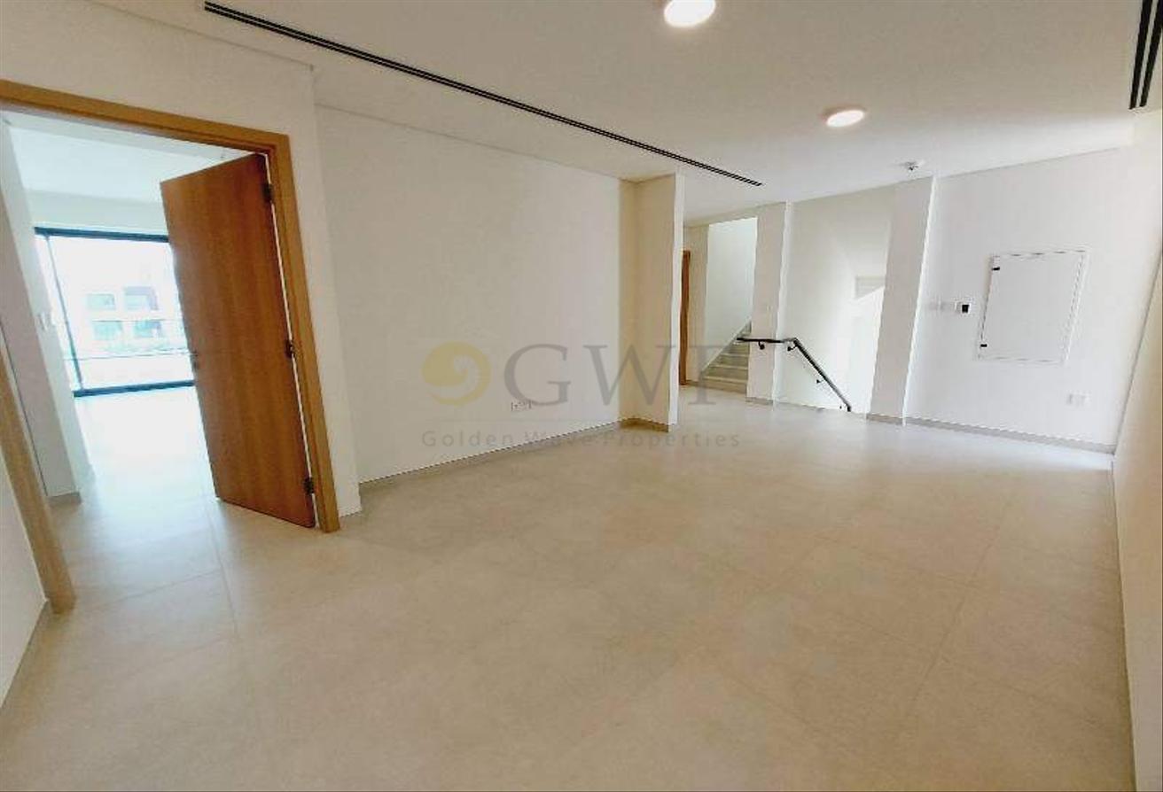 Single Row |On Park |Full Privacy |Best Location photo 20