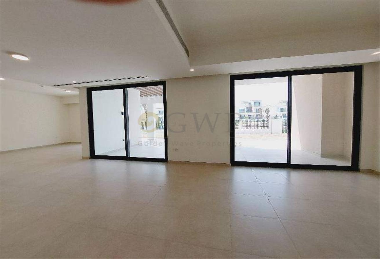 Single Row |On Park |Full Privacy |Best Location photo 22
