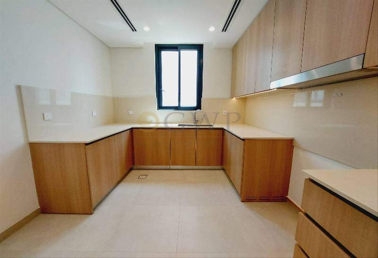 Single Row |On Park |Full Privacy |Best Location photo 7