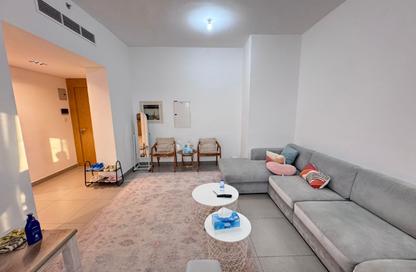 Apartment - 2 - 3 for rent in Al Mamsha - Muwaileh - Sharjah