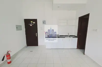 شقة - 1 حمام للايجار في طريق فاير ستاشن - مويلح - الشارقة