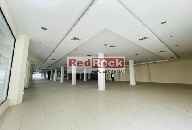 56530613 - صورة العقار 3