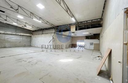 Warehouse - Studio - 3 for rent in Umm Ramool - Dubai