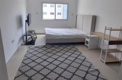 Apartment - 3 Bedrooms - 4 Bathrooms for rent in Tower 31 - Al Reef Downtown - Al Reef - Abu Dhabi