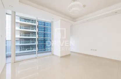 Apartment - 1 Bathroom for rent in Waves Tower - Business Bay - Dubai Apartment - 1 Bathroom for rent in Waves Tower - Business Bay - Dubai