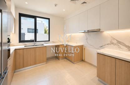 Townhouse - 4 - 5 for sale in Jebel Ali Village Townhouses - Jebel Ali Village - Jebel Ali - Dubai