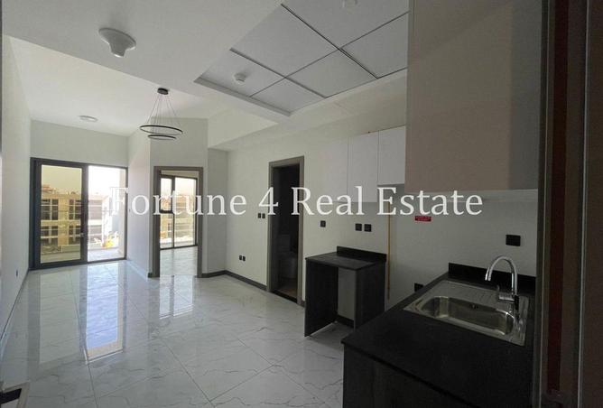 83669213 - Property Image 2