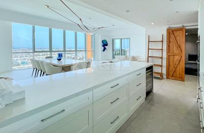 Apartment - 3 Bedrooms - 4 Bathrooms for rent in Marina Residences 4 - Marina Residences - Palm Jumeirah - Dubai