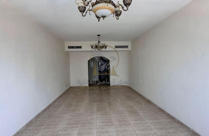Apartment - 3 - 4 for rent in New Al Taawun Road - Al Taawun - Sharjah