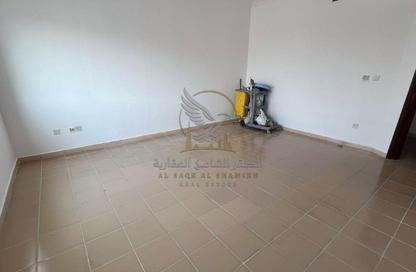 Apartment - 1 - 1 for rent in Al Qulaya'ah - Al Sharq - Sharjah Apartment - 1 - 1 for rent in Al Qulaya'ah - Al Sharq - Sharjah