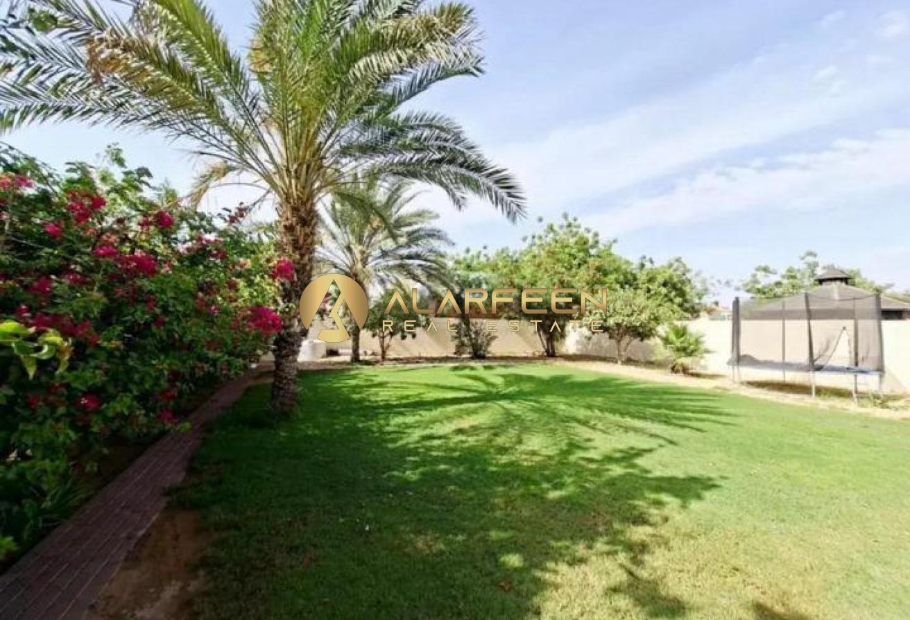 Fully Upgraded | 4Br+Maid | Private garden photo 9