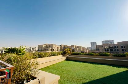 Apartment - 3 - 3 for sale in Zahra Breeze Apartments 4A - Zahra Breeze Apartments 4 - Zahra Breeze Apartments - Town Square - Dubai